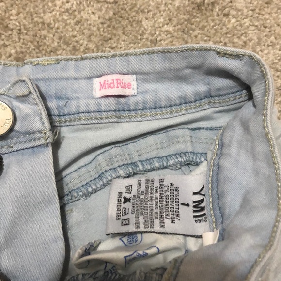 light blue denim shorts. low rise, distressed - Picture 3 of 4